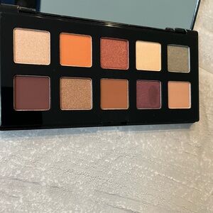 NYX Happy Birthday eye shadow palette